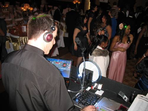 Karaoke DJ for weddings