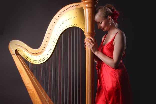 Click here to view harpist, Magdalena Reising's Profile