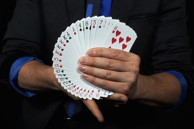Click here to view Close-Up Magician, Martin John's Profile