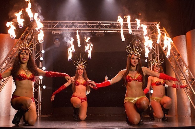 fire-performers-the-dancing-fire