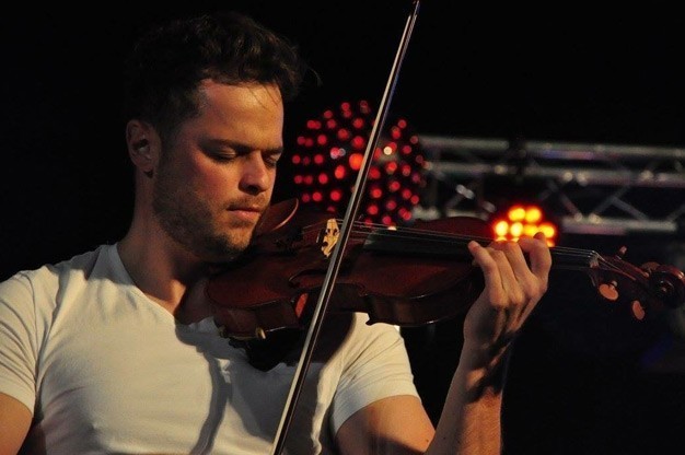 Click here to view Violinist, Rob Landes' Profile