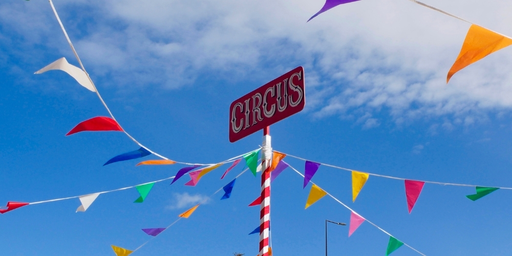 Hire a Circus Performer for your Jubilee Party