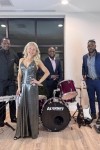 Ahztryd Singer - Entertainer/Performer - Dancer Jazz Lounge Singer 
