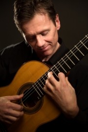 Classical guitarist Robert Bekkers - Classical / Spanish Guitarist - Boston, Massachusetts