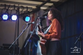 Lia White - Guitar Singer East of England