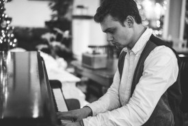 Max Stephen Gregory - Pianist / Keyboardist Leeds, Yorkshire and the Humber