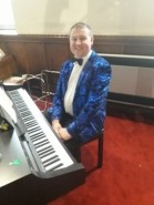 R&R entertainment  - Pianist / Singer Bishop Auckland, North East England