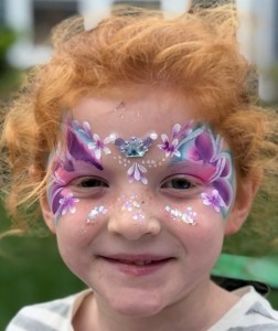 DazzleDay Face Painters and Balloon Twisters - Face Painter