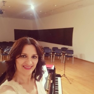 Marina Matolic - Pianist / Keyboardist