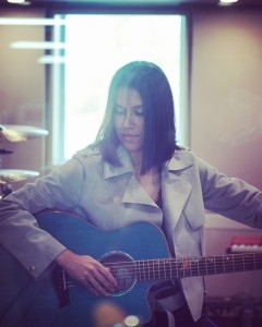 Natasha Meister - Acoustic Guitarist / Vocalist