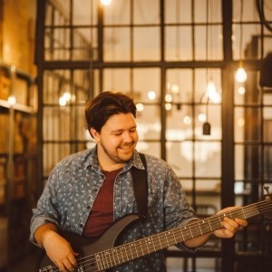Reinhart Smit - Bass Guitarist