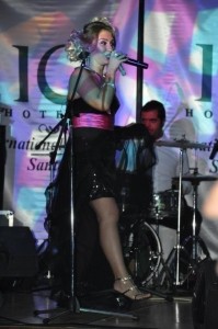 ASLI KOPTUR - Female Singer