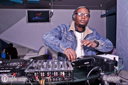 DJ BONNY MOHLALA - Nightclub DJ