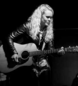 Vanessa Clements - Acoustic Guitarist / Vocalist