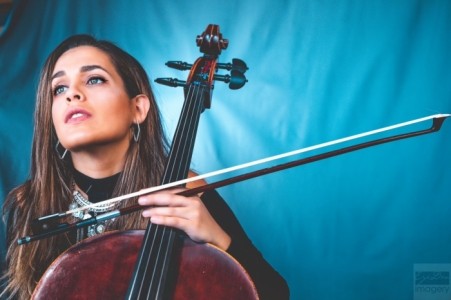 Darya Zonoozi - Cellist
