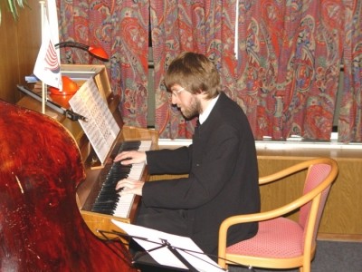 Alex - Pianist / Keyboardist