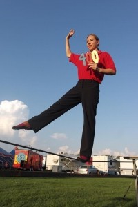 Emilie Dean  - Aerialist / Acrobat