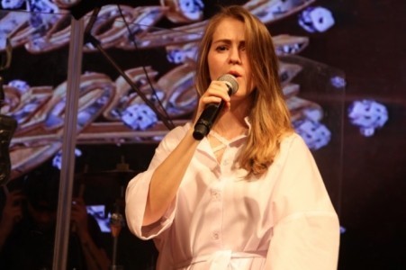 OlaKova - Female Singer