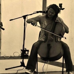 TORI RUSHTON - Cellist