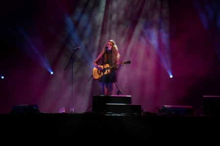 Jade Shepherd - Acoustic Guitarist / Vocalist