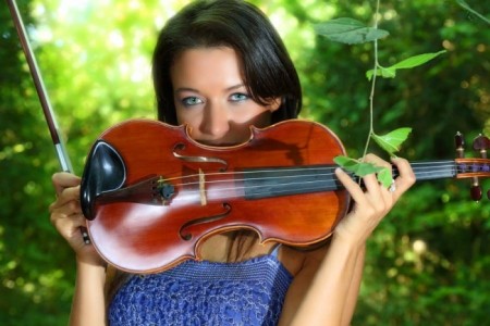 Lisa Agnelli - Violinist