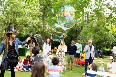 Maxwell the Bubbleologist - Bubble Performer