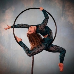 Teresa Shogren - Aerial Rope / Silk / Hoop Act