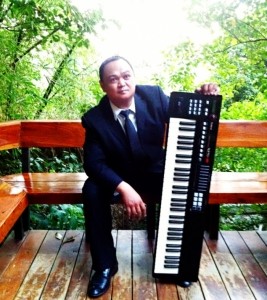 Michael Saraza - Pianist / Keyboardist