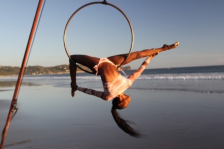 Adey Heyman - Aerial Rope / Silk / Hoop Act