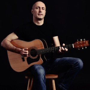 Paolo Coruzzi - Acoustic Guitarist / Vocalist