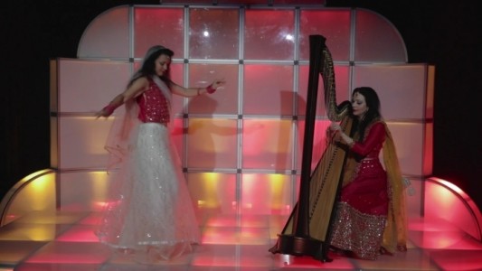 AnnaLisa Underhay - Harpist