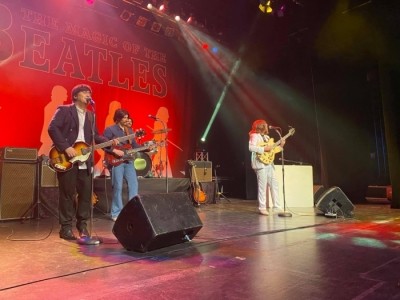 BEATLEMANIA - Beatles Tribute Band